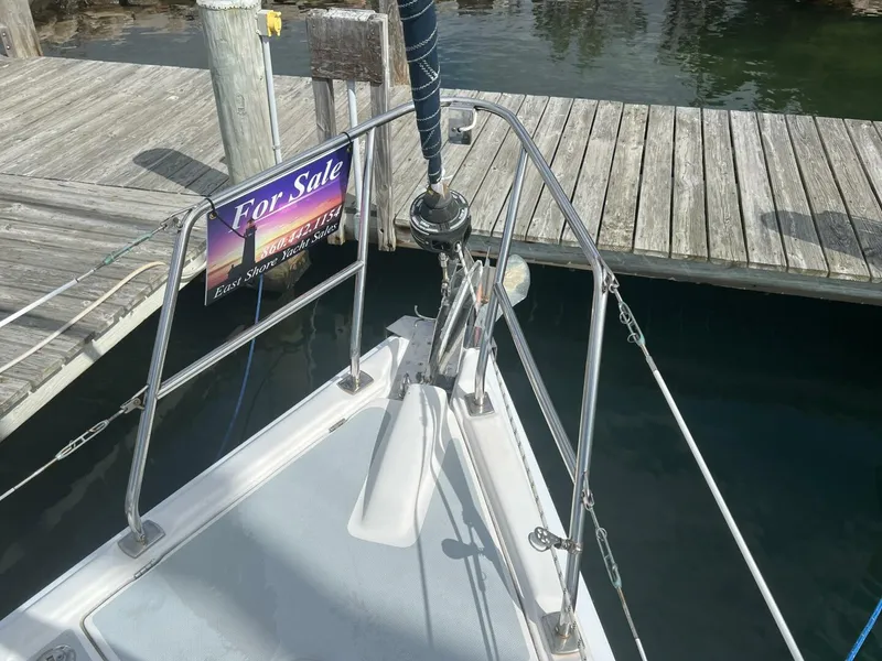 Slide: The Image of Hunter 33-2 2004 - 4716528