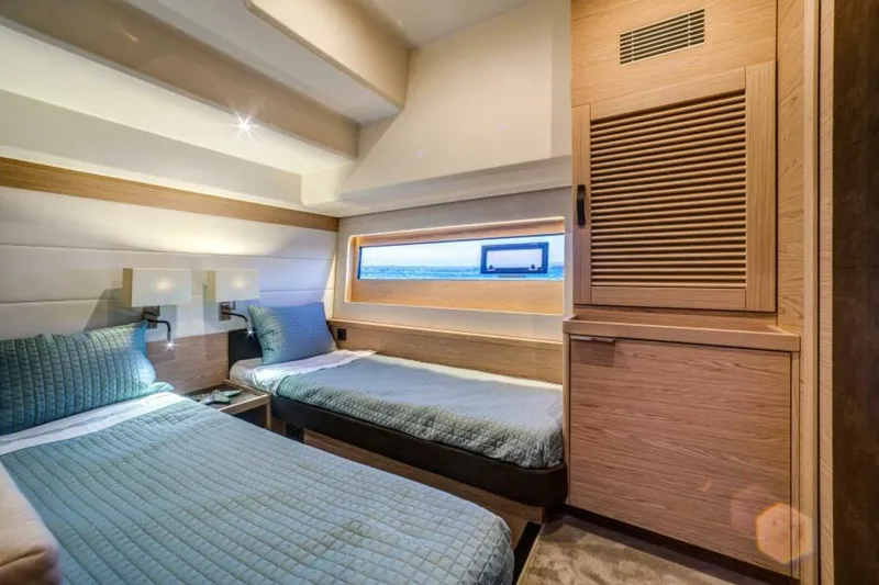 Slide: The Image of BENETEAU Grand Trawler 63 - 4717109