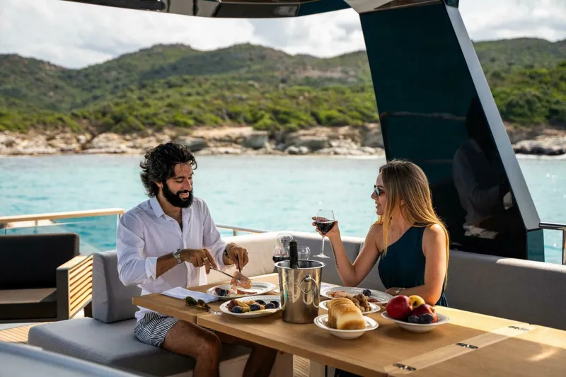 Slide: The Image of Beneteau Grand Trawler 63 2027 - 5693308