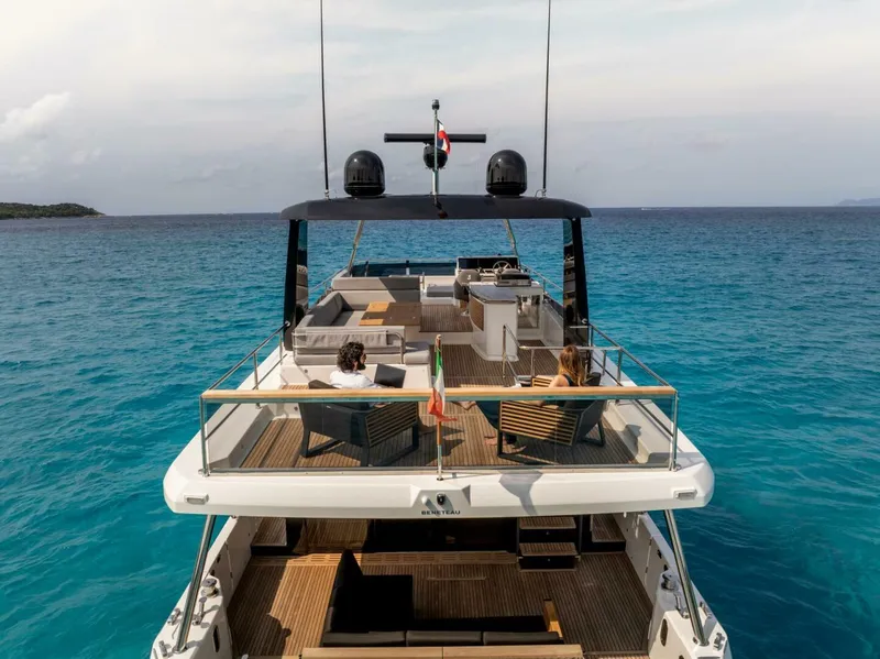 Slide: The Image of Beneteau Grand Trawler 63 2027 - 5693317