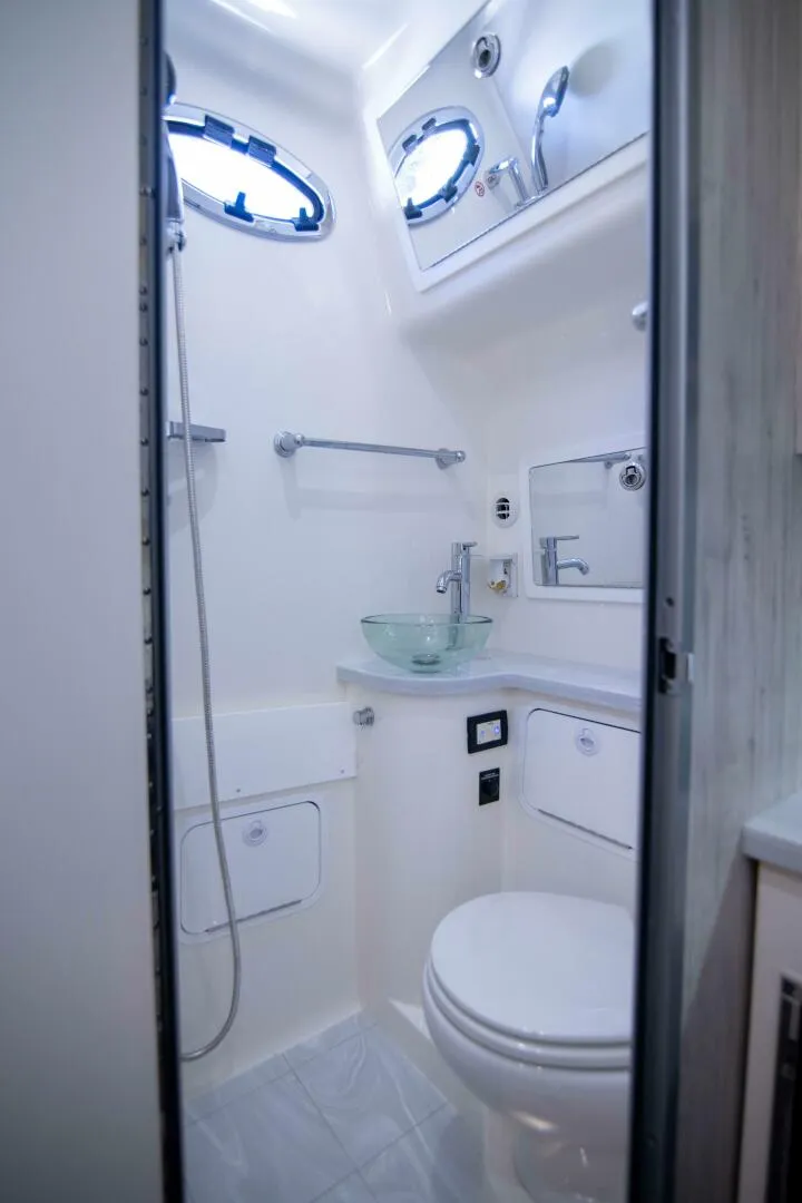 Slide: The Image of Regulator Marine 41 2021 - 4718451