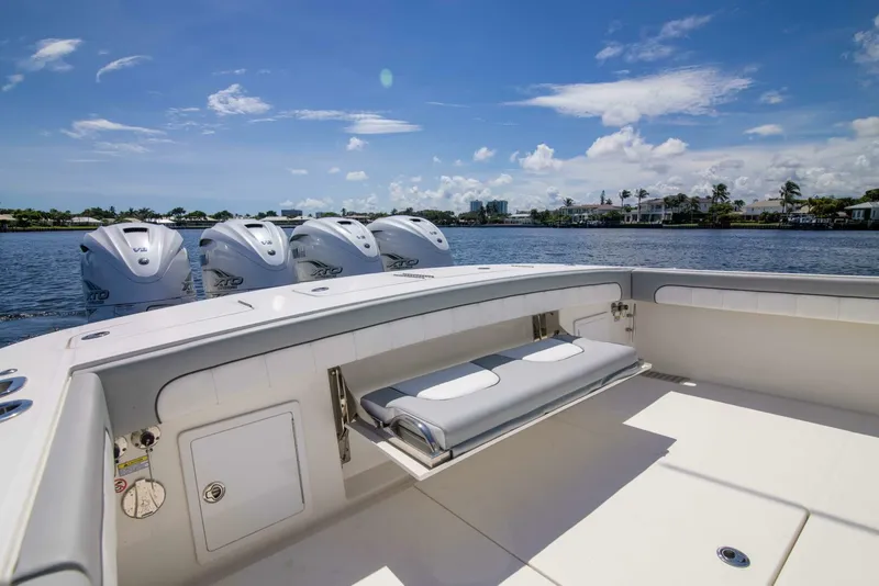 Slide: The Image of Regulator Marine 41 2021 - 4718439