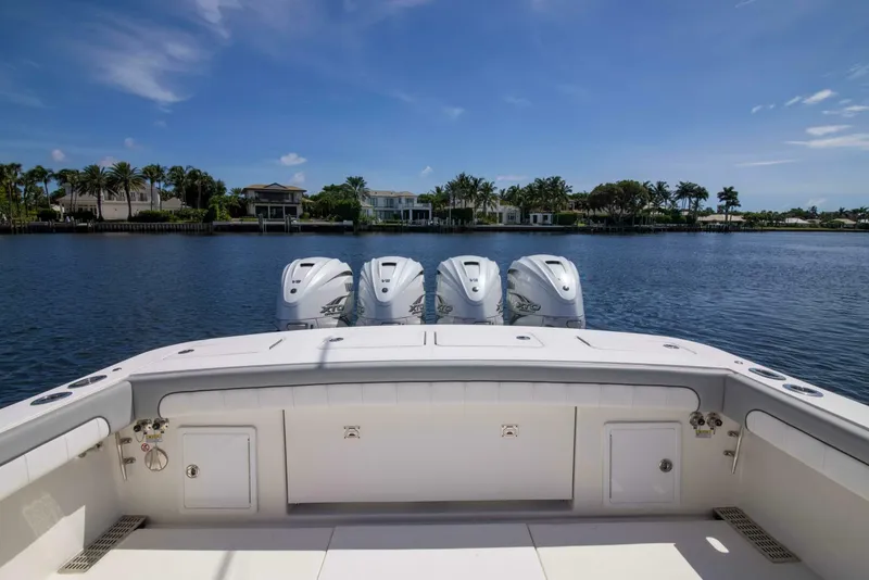 Slide: The Image of Regulator Marine 41 2021 - 4718421