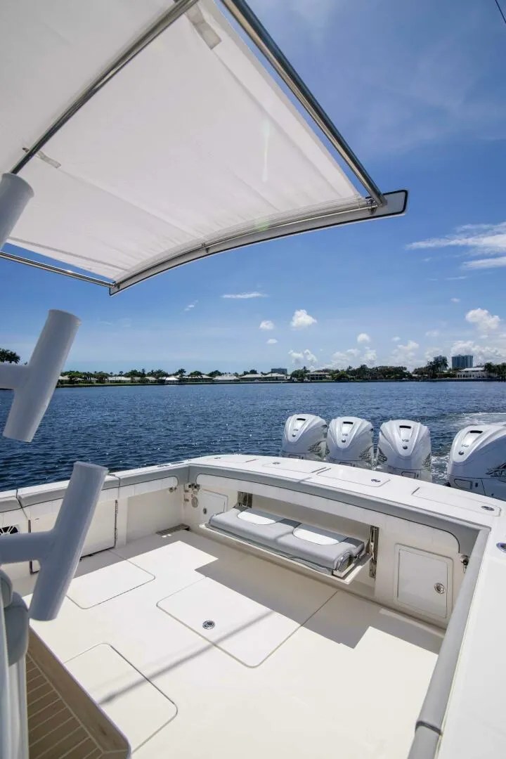 Slide: The Image of Regulator Marine 41 2021 - 4718441