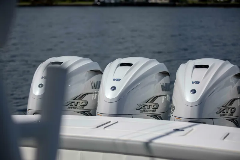 Slide: The Image of Regulator Marine 41 2021 - 4718453