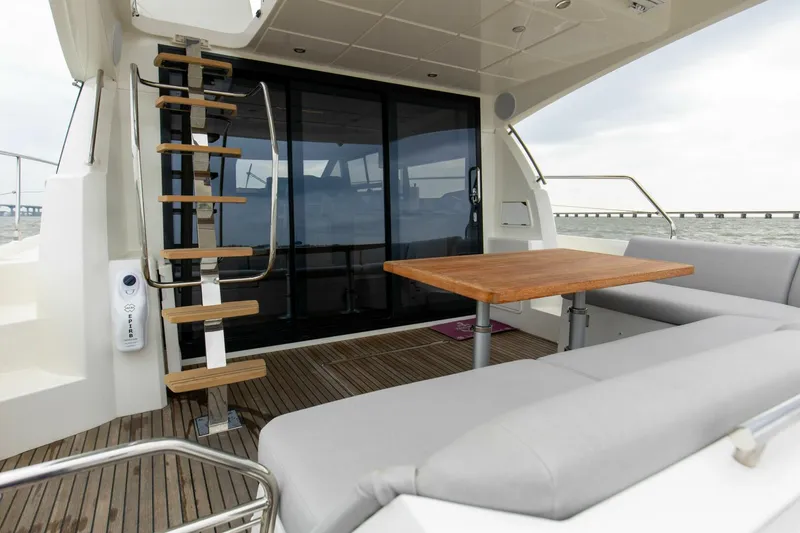 Slide: The Image of 2023 Prestige 460 Flybridge "Pass-N-Bye" - 5180317