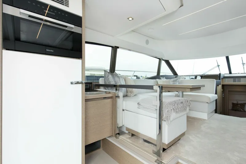 Slide: The Image of 2023 Prestige 460 Flybridge "Pass-N-Bye" - 5180304