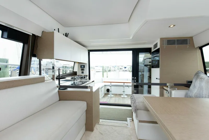 Slide: The Image of 2023 Prestige 460 Flybridge "Pass-N-Bye" - 5180305