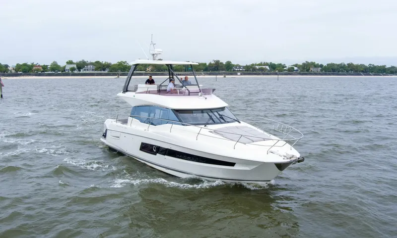 Slide: The Image of 2023 Prestige 460 Flybridge "Pass-N-Bye" - 5180335