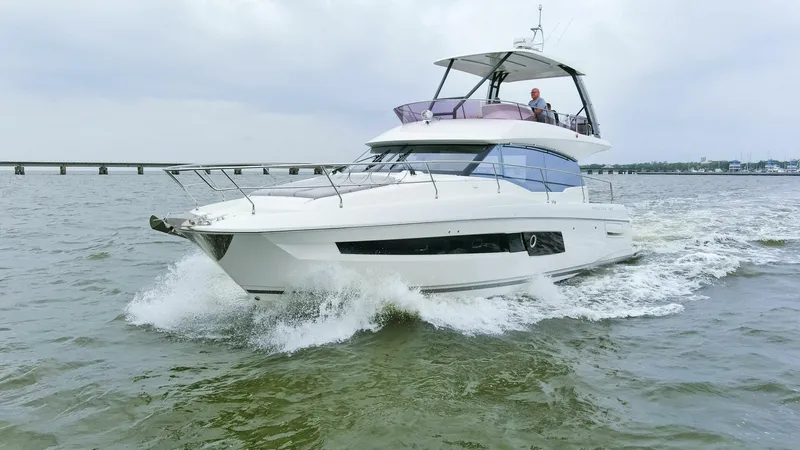 Slide: The Image of 2023 Prestige 460 Flybridge "Pass-N-Bye" - 5180344