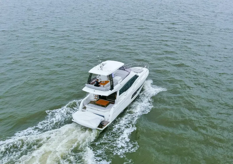 Slide: The Image of 2023 Prestige 460 Flybridge "Pass-N-Bye" - 5180345