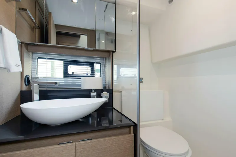 Slide: The Image of 2023 Prestige 460 Flybridge "Pass-N-Bye" - 5180293