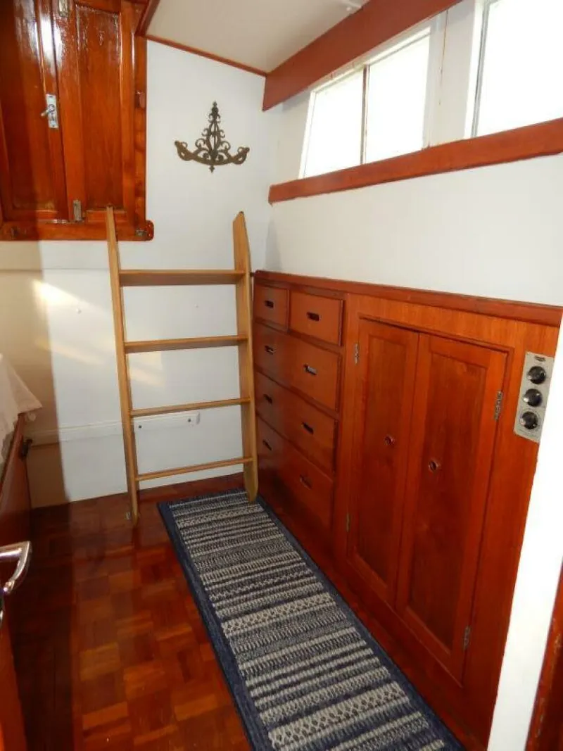 Slide: The Image of Grand Banks 42 Classic 1976 - 4726903