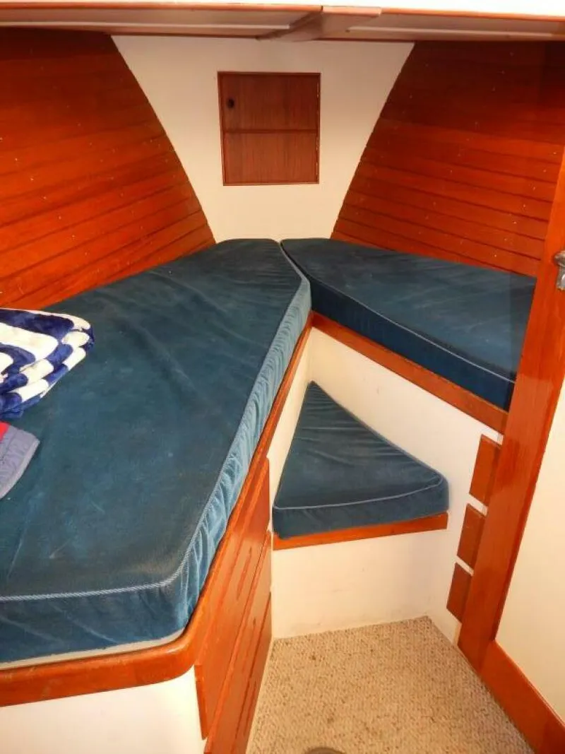 Slide: The Image of Grand Banks 42 Classic 1976 - 4726900