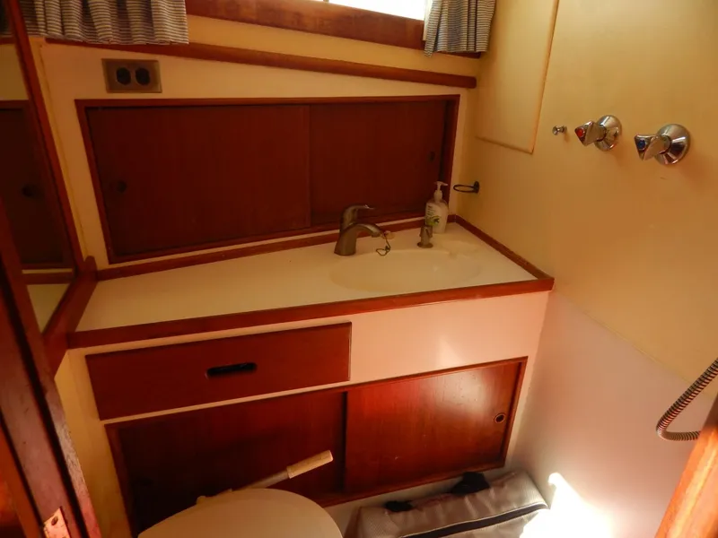 Slide: The Image of Grand Banks 42 Classic 1976 - 4723407