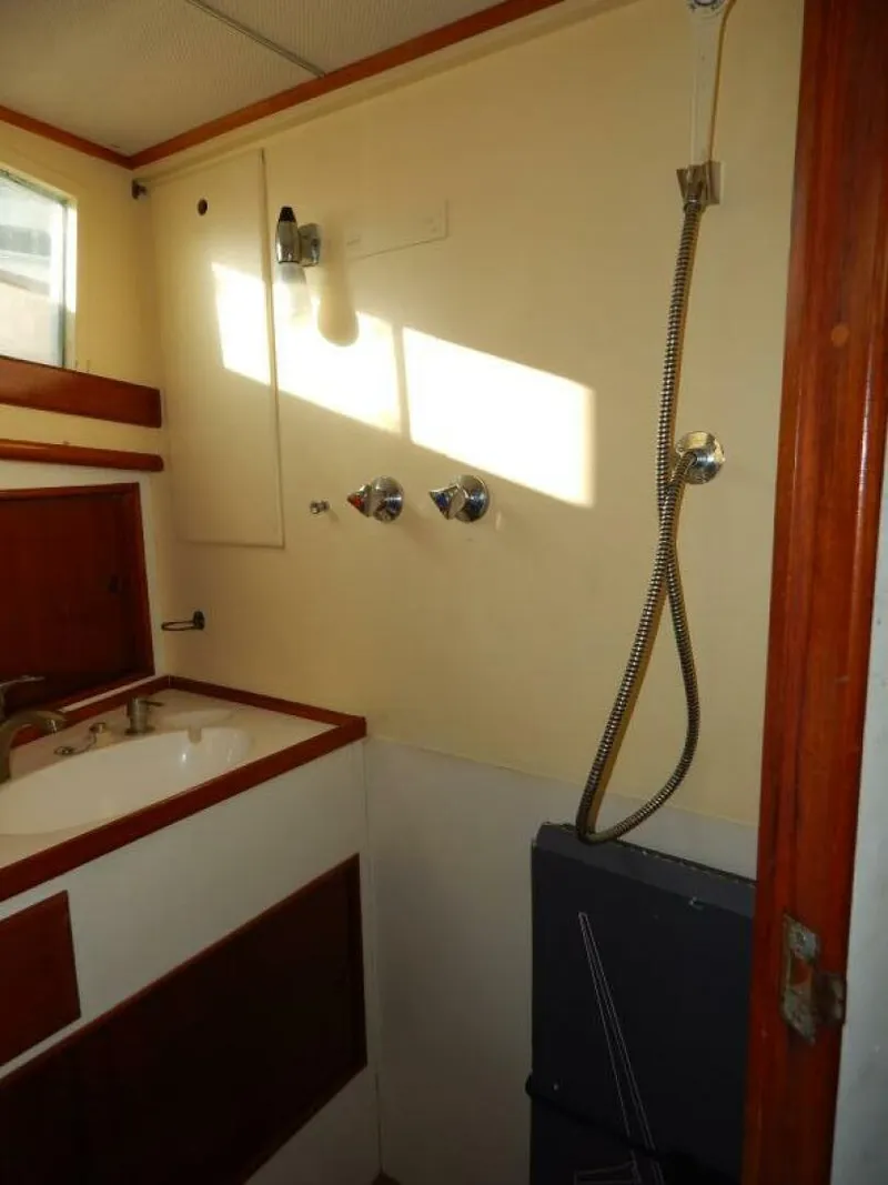 Slide: The Image of Grand Banks 42 Classic 1976 - 4726901