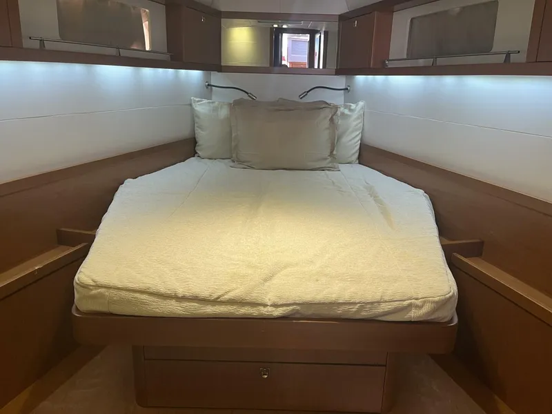 Slide: The Image of 2014 Beneteau SENSE 50 Master Cabin - 4723992