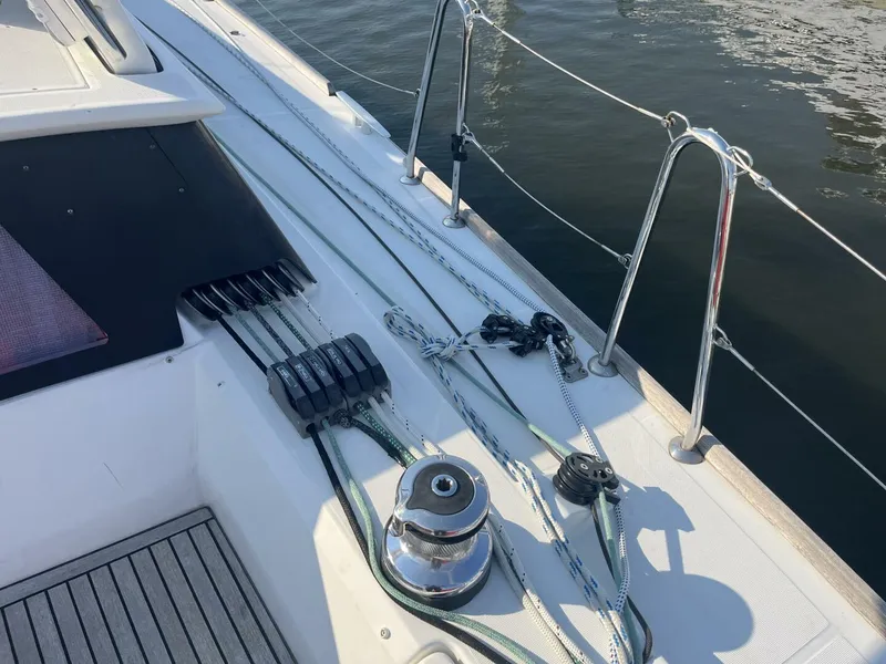 Slide: The Image of 2014 Beneteau SENSE 50 Electric Winch - 4723997
