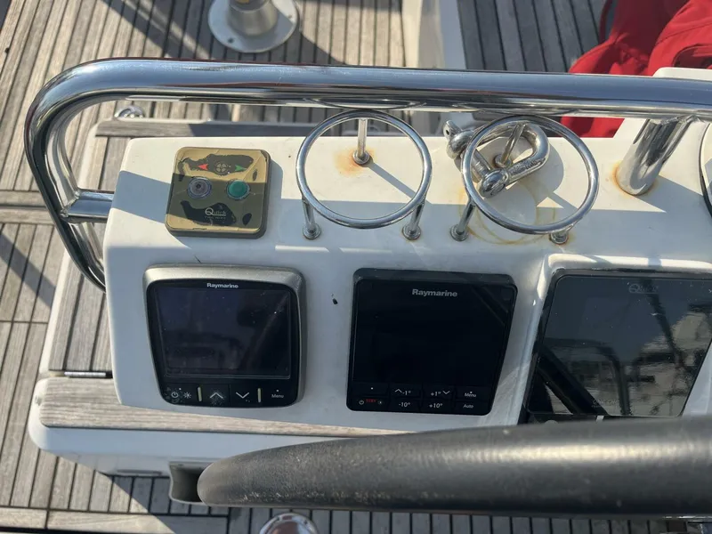 Slide: The Image of 2014 Beneteau SENSE 50 Stb Electronics - 4724008