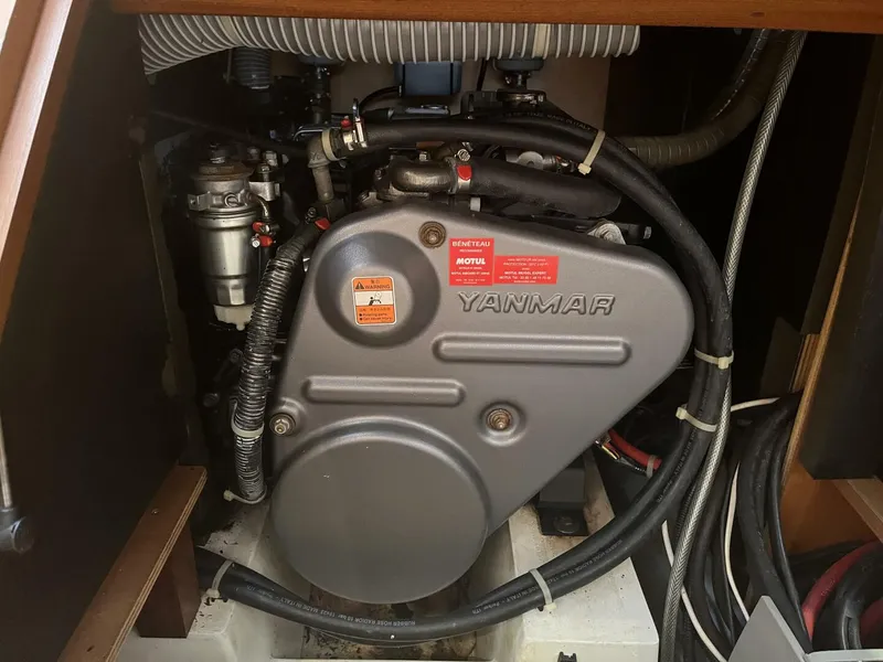 Slide: The Image of 2014 Beneteau SENSE 50 Engine - 4723975