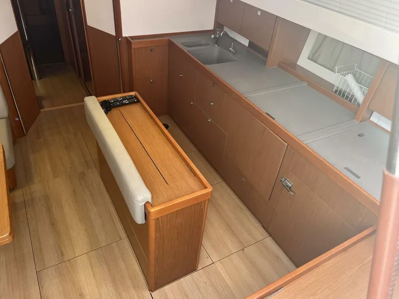 Slide: The Image of 2014 Beneteau SENSE 50 Galley - 4723967