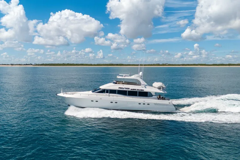 Slide: The Image of Lazzara Yachts 76 Motor Yacht 1994 - 4722401