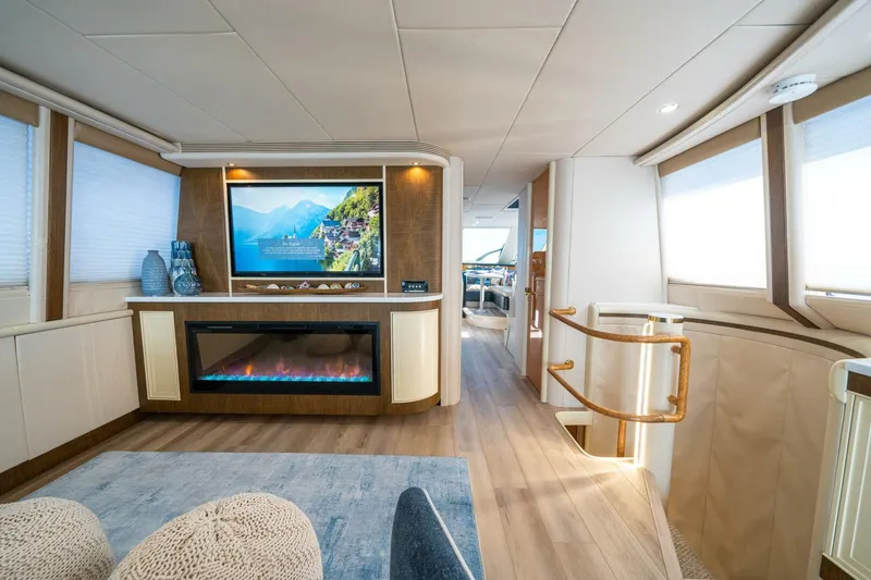 Slide: The Image of Lazzara Yachts 76 Motor Yacht 1994 - 4722463