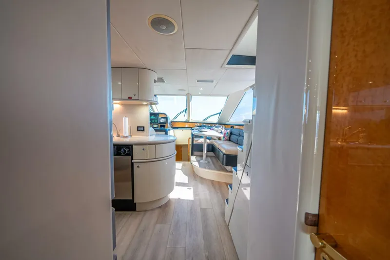 Slide: The Image of Lazzara Yachts 76 Motor Yacht 1994 - 4722465