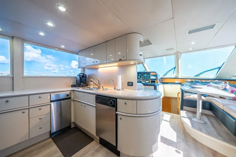 Slide: The Image of Lazzara Yachts 76 Motor Yacht 1994 - 4722466