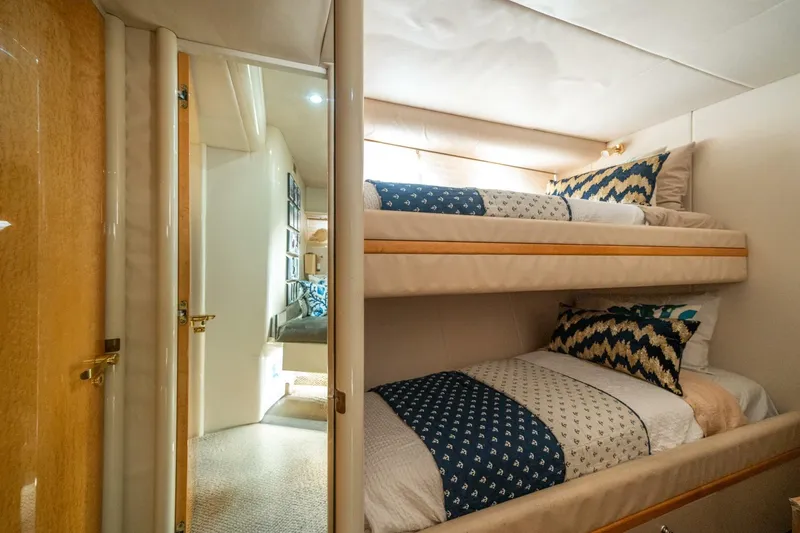 Slide: The Image of Lazzara Yachts 76 Motor Yacht 1994 - 4722498