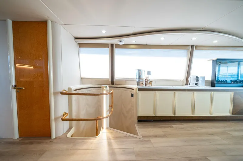 Slide: The Image of Lazzara Yachts 76 Motor Yacht 1994 - 4722506
