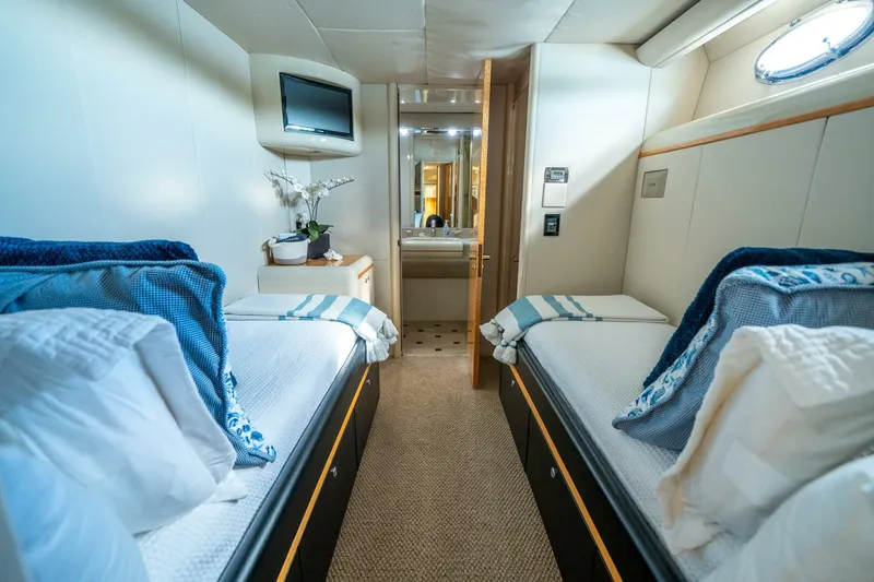 Slide: The Image of Lazzara Yachts 76 Motor Yacht 1994 - 4722529