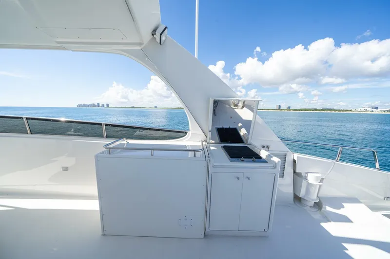 Slide: The Image of Lazzara Yachts 76 Motor Yacht 1994 - 4722532