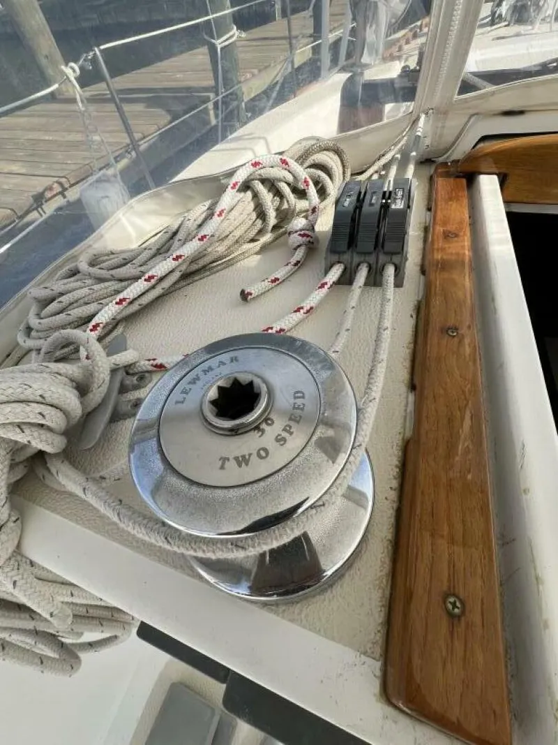 Slide: The Image of Tartan 37 1984 - 4722699