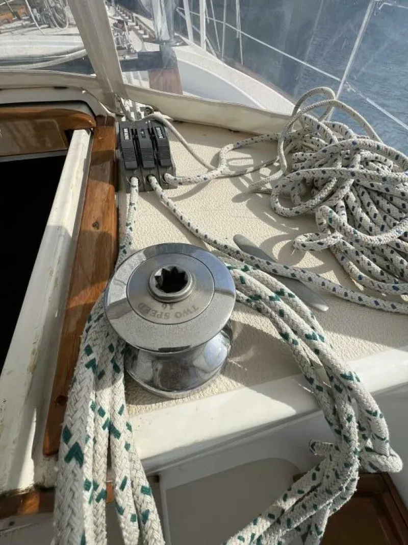 Slide: The Image of Tartan 37 1984 - 4722702