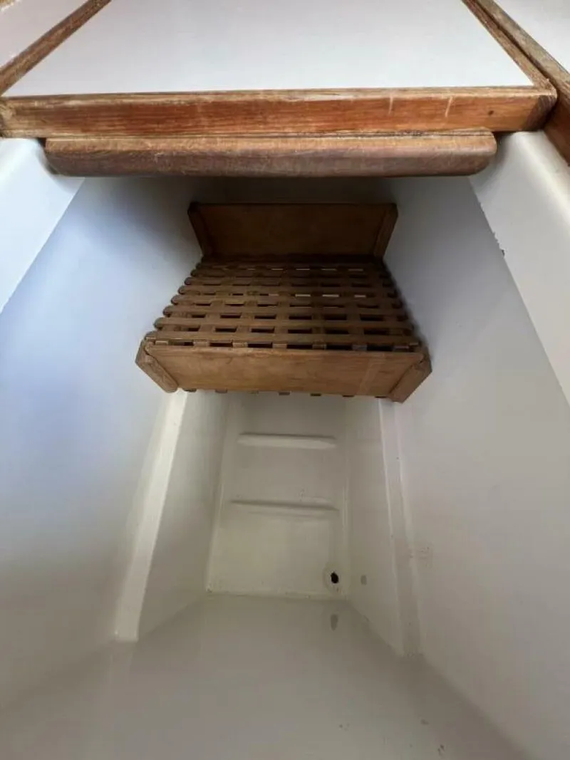 Slide: The Image of Tartan 37 1984 - 4722722