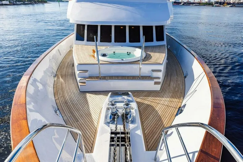 Slide: The Image of Crystal Yachts Enclosed Pilothouse 2009 - 4768260