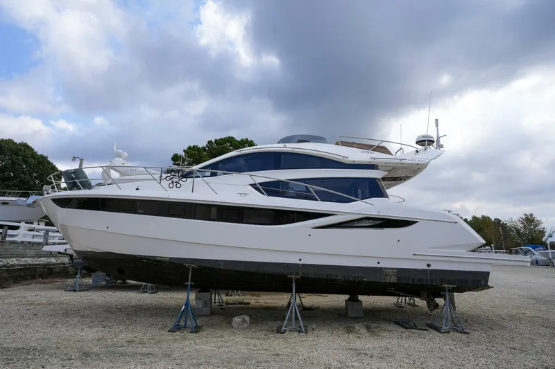 Slide: The Image of Galeon 43 SKY 2017 - 4724225