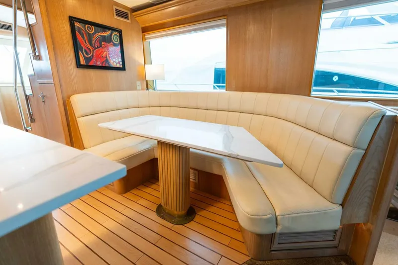 Slide: The Image of Hatteras Sport Deck Motor Yacht 1998 - 4724925