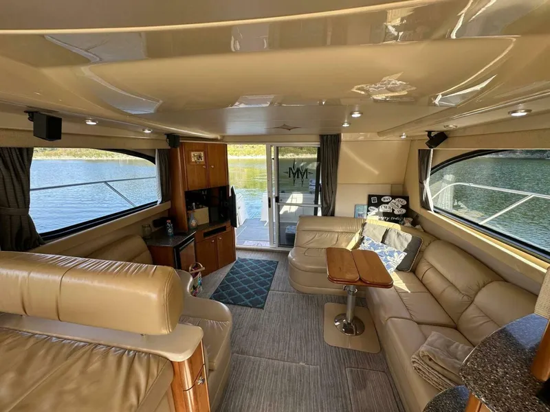 Slide: The Image of Meridian 411 Sedan 2004 - 4725217