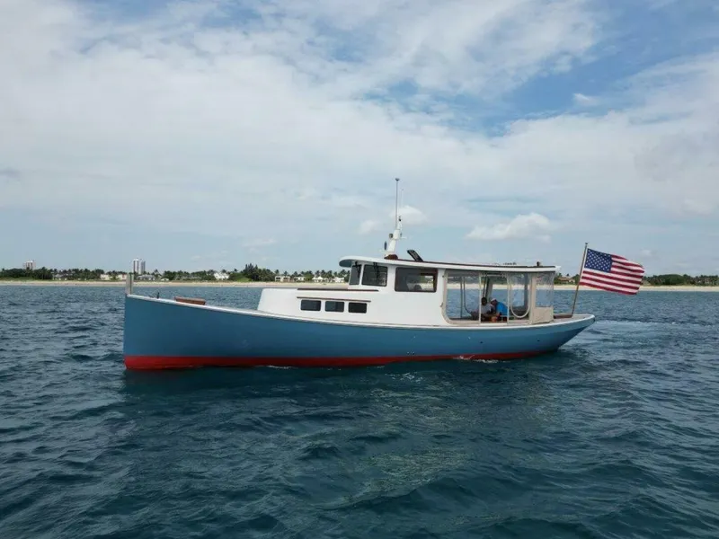 The Image of Launch 45 BLUE JACKET - Port Profile 2021 Custom Launch Pilothouse 45 BLUE JACKET - 4726696