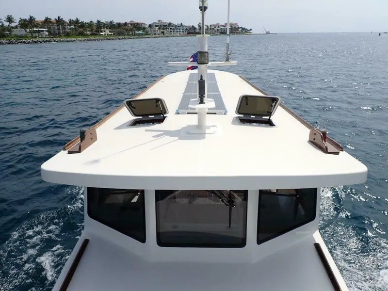 Slide: The Image of Launch 45 BLUE JACKET -  Exterior Pilothouse 2021 Custom Launch Pilothouse 45 BLUE JACKET - 4726656