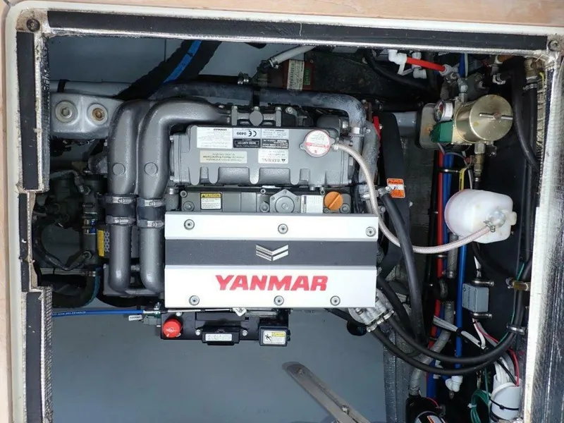 Slide: The Image of Launch 45 BLUE JACKET -Engine Room 2021 Custom Launch Pilothouse 45 BLUE JACKET - 4726705