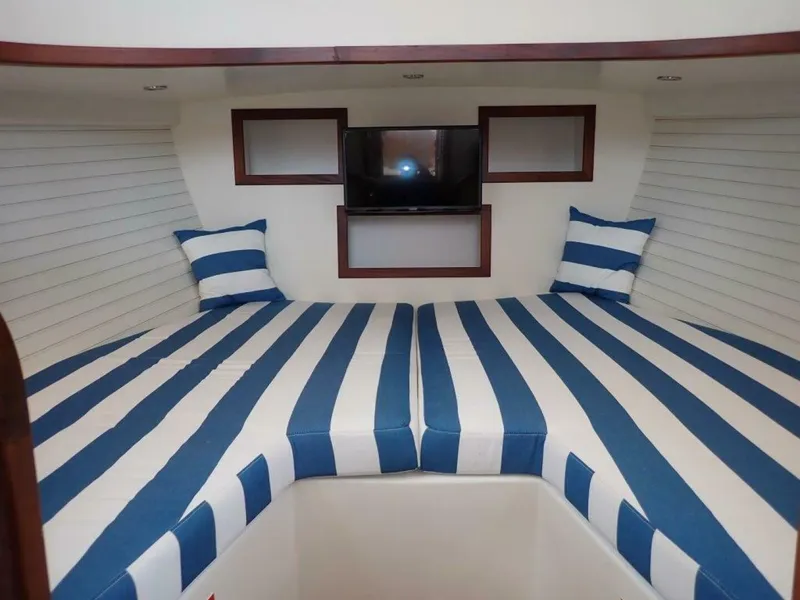 Slide: The Image of Launch 45 BLUE JACKET -Forward V Berth 2021 Custom Launch Pilothouse 45 BLUE JACKET - 4726664