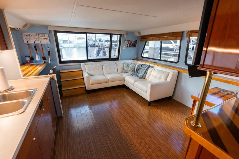 Slide: The Image of Harbor Master 520 Coastal 2001 - 4728608