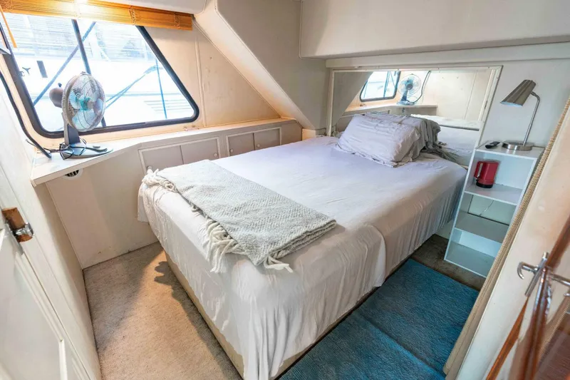 Slide: The Image of Harbor Master 520 Coastal 2001 - 4728620