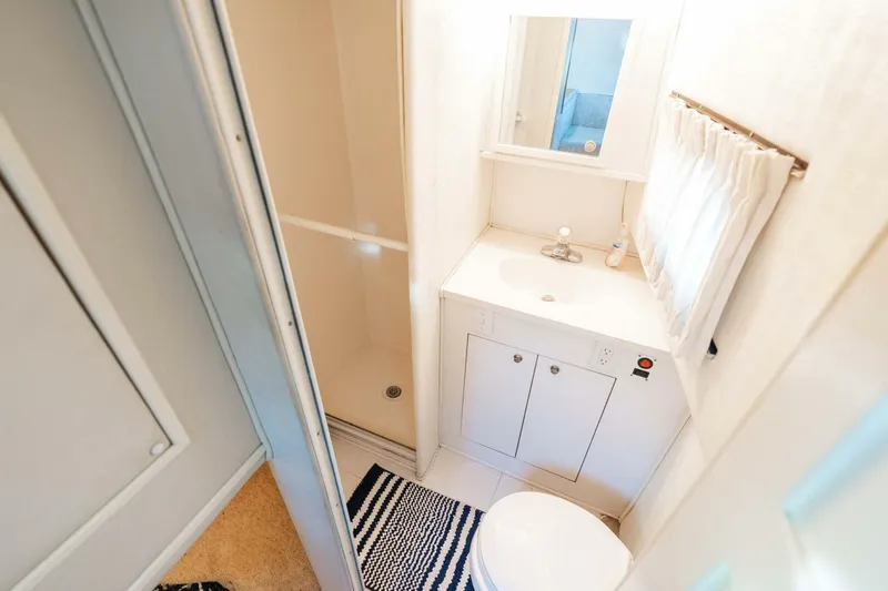 Slide: The Image of Harbor Master 520 Coastal 2001 - 4728623