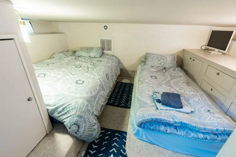 Slide: The Image of Harbor Master 520 Coastal 2001 - 4728624