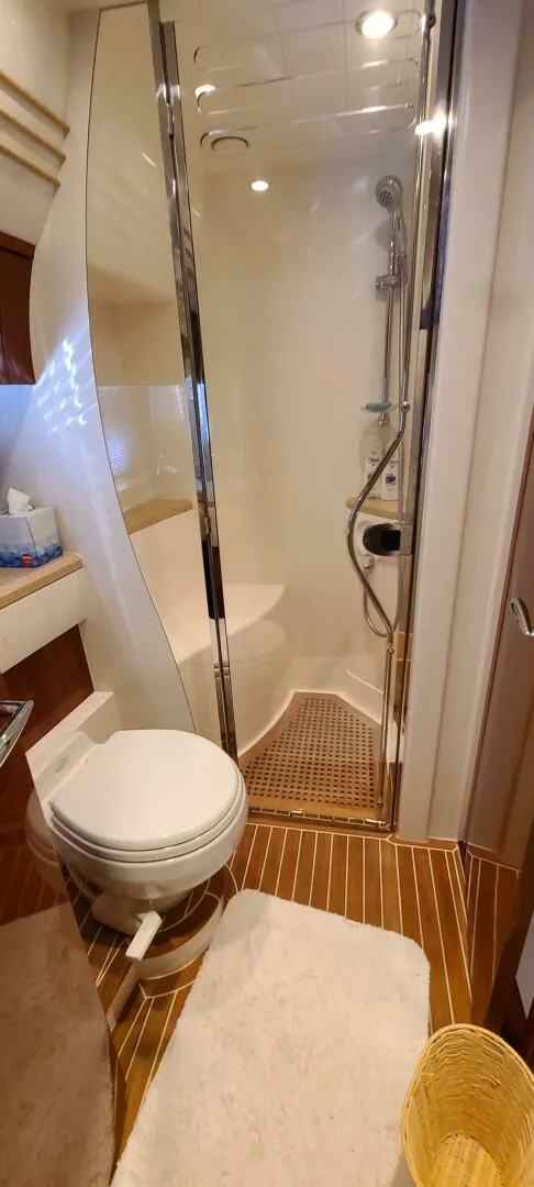 Slide: The Image of Viking Sport Cruisers 61 Flybridge 2006 - 4729808