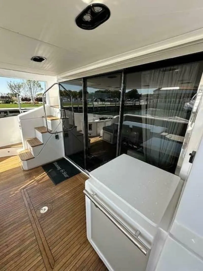 Slide: The Image of Azimut 66 Fly 2020 - 4730933
